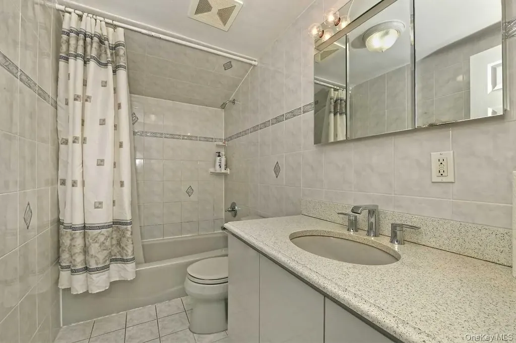 203 Saddle Lane Levittown NY 11756