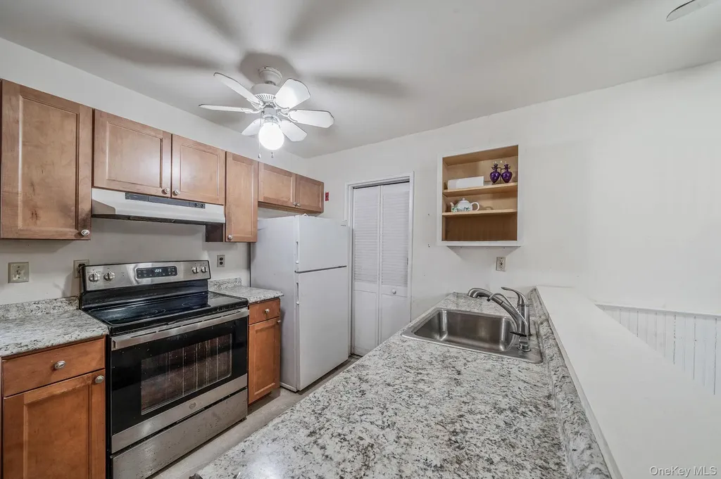 35 Mercury Avenue East Patchogue NY 11772