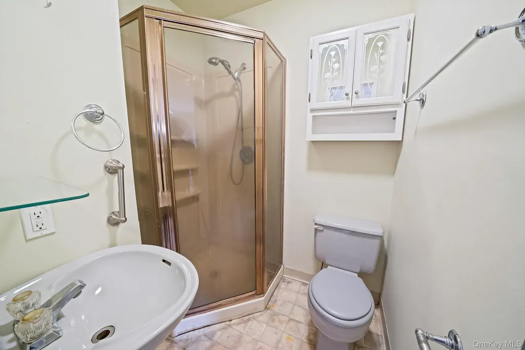 35 Mercury Avenue East Patchogue NY 11772