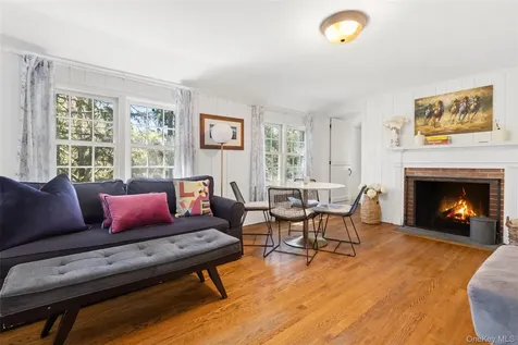 7 Quaker Lane Chappaqua NY 10514