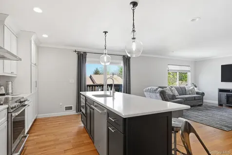 67 Independence Court Yorktown Heights NY 10598