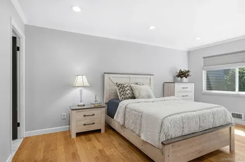67 Independence Court Yorktown Heights NY 10598
