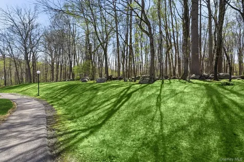 67 Independence Court Yorktown Heights NY 10598
