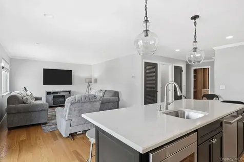 67 Independence Court Yorktown Heights NY 10598