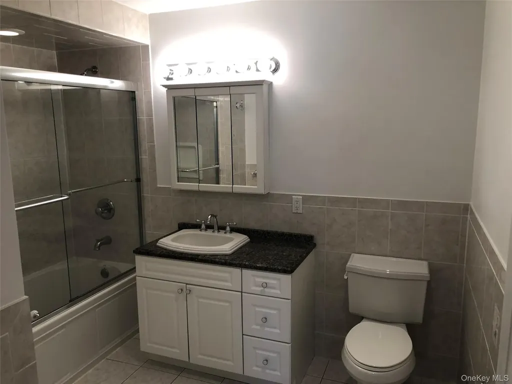147 Main Street Mineola NY 11501