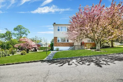 1149 Jensen Avenue Mamaroneck NY 10543