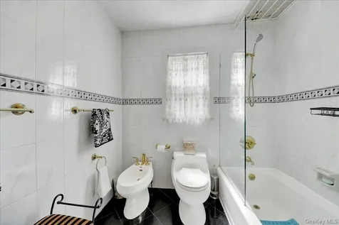 1149 Jensen Avenue Mamaroneck NY 10543