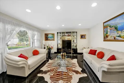 1149 Jensen Avenue Mamaroneck NY 10543