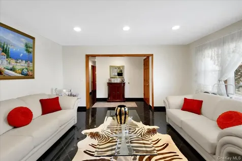 1149 Jensen Avenue Mamaroneck NY 10543