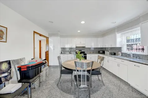 1149 Jensen Avenue Mamaroneck NY 10543