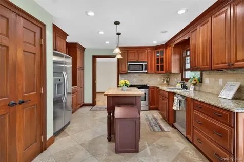 1 Aspen Road Hopewell Junction NY 12533