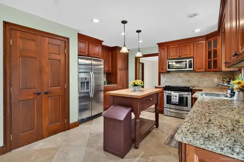 1 Aspen Road Hopewell Junction NY 12533