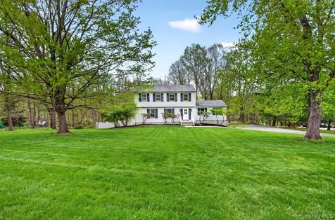 1 Aspen Road Hopewell Junction NY 12533
