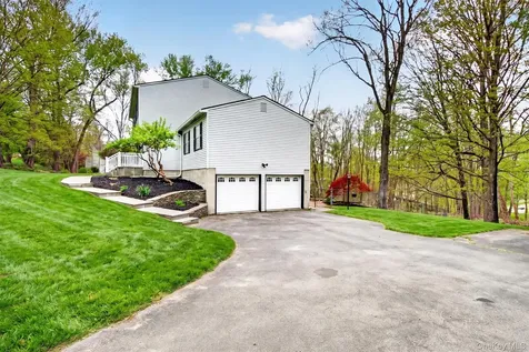 1 Aspen Road Hopewell Junction NY 12533