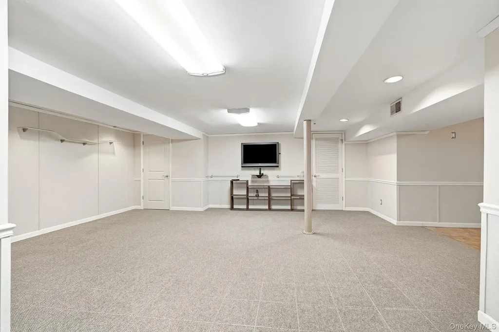 45 Runyon Place Scarsdale NY 10583