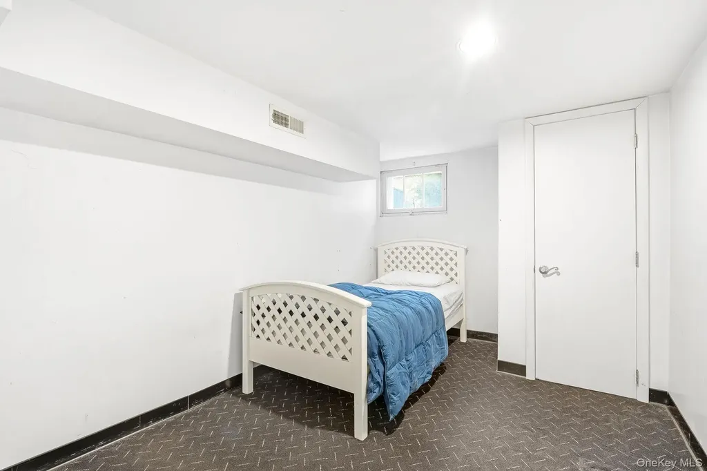 45 Runyon Place Scarsdale NY 10583