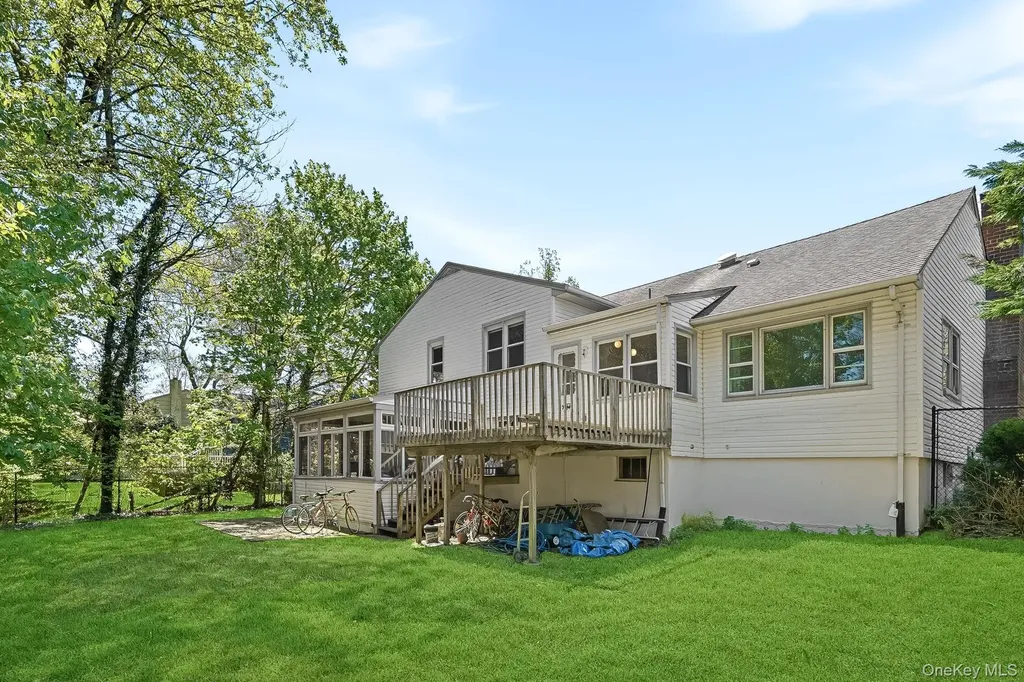 45 Runyon Place Scarsdale NY 10583