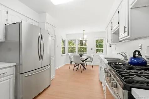 45 Runyon Place Scarsdale NY 10583