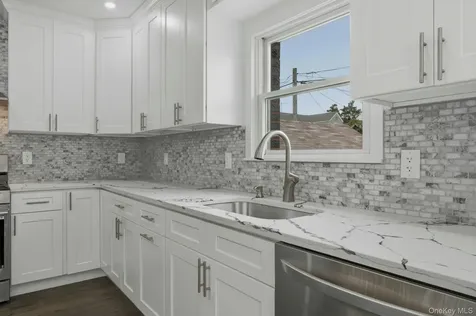 83-41 Little Neck Parkway Glen Oaks NY 11004