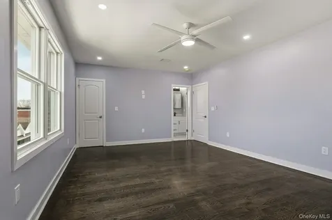 83-41 Little Neck Parkway Glen Oaks NY 11004