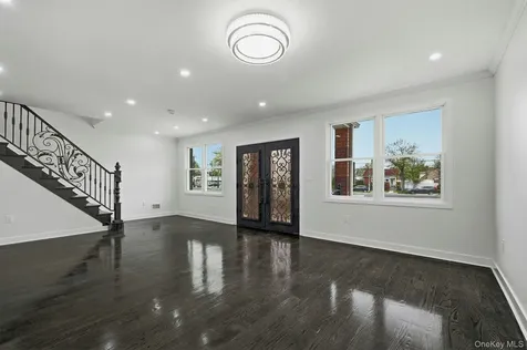 83-41 Little Neck Parkway Glen Oaks NY 11004