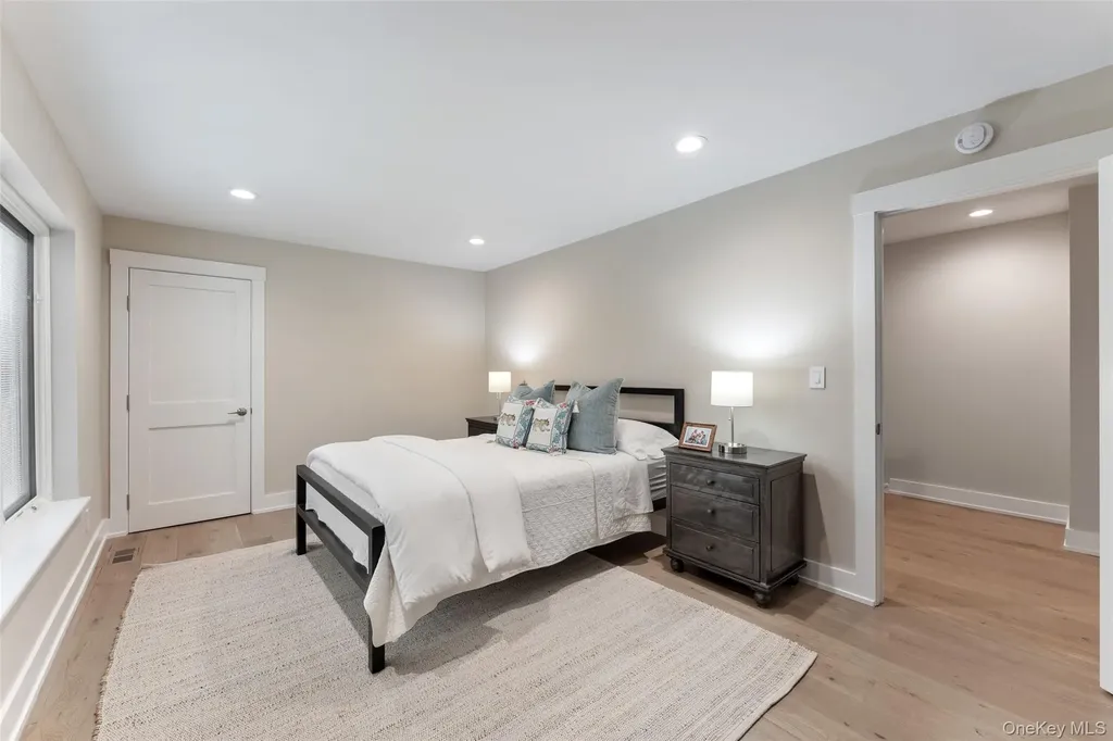 99 Waterside Close Eastchester NY 10709