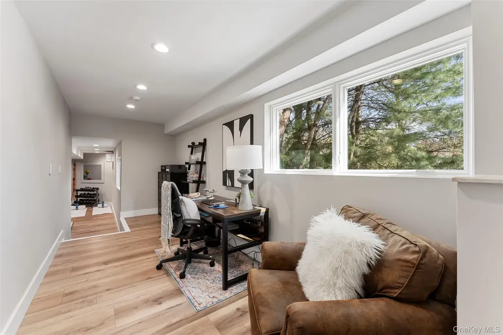 99 Waterside Close Eastchester NY 10709