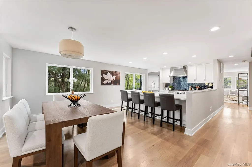 99 Waterside Close Eastchester NY 10709