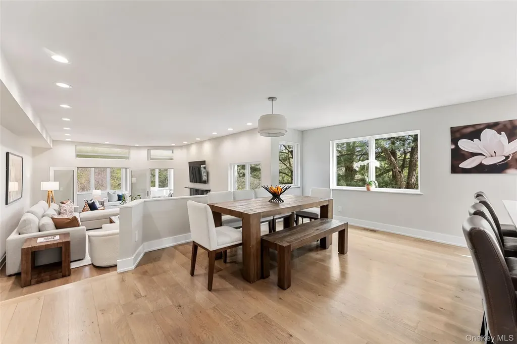 99 Waterside Close Eastchester NY 10709