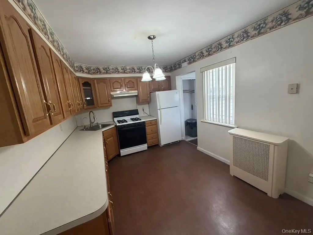 1762 E 37th Street Brooklyn NY 11234