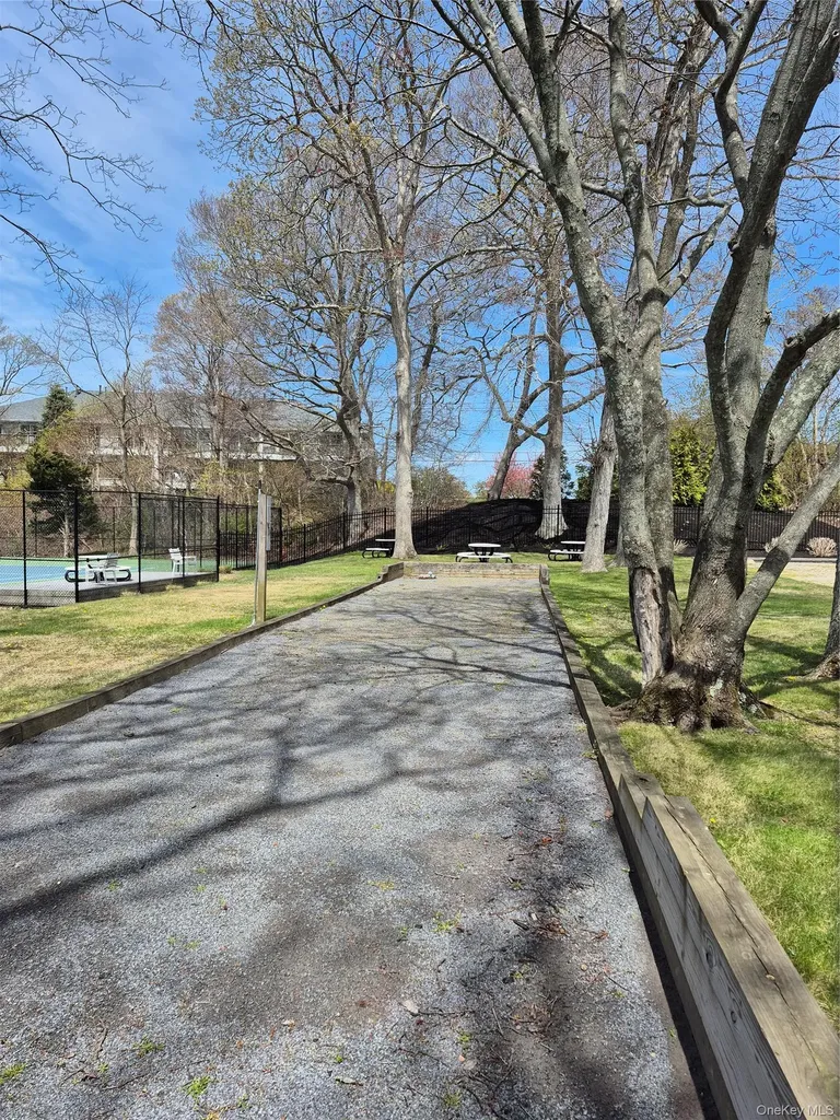 44 Fox Hill Drive Baiting Hollow NY 11933