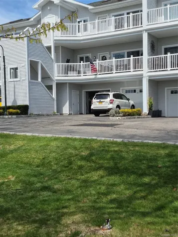 44 Fox Hill Drive Baiting Hollow NY 11933