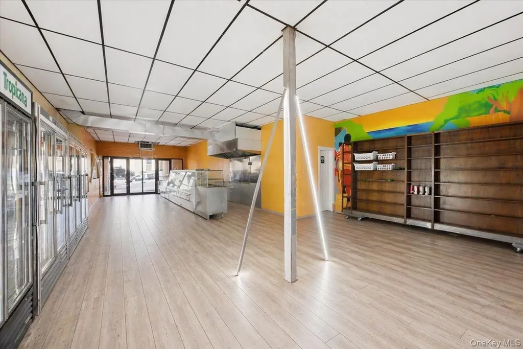 6042 55th Street Maspeth NY 11378