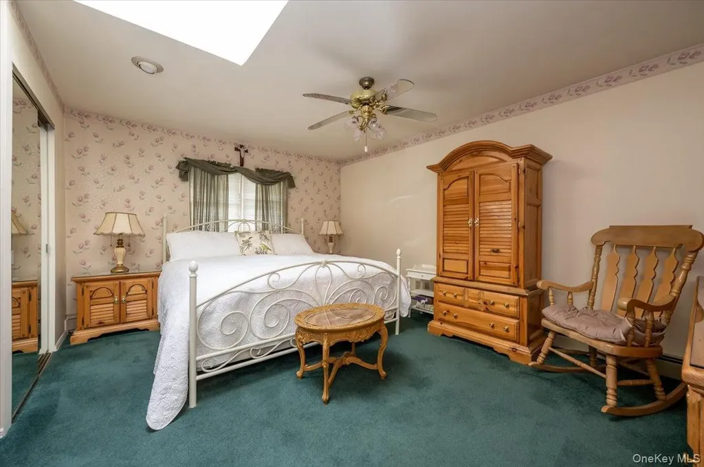 253 Blacksmith Road S Levittown NY 11756