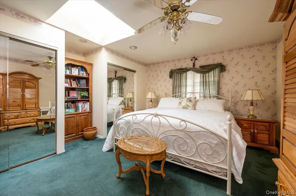 253 Blacksmith Road S Levittown NY 11756