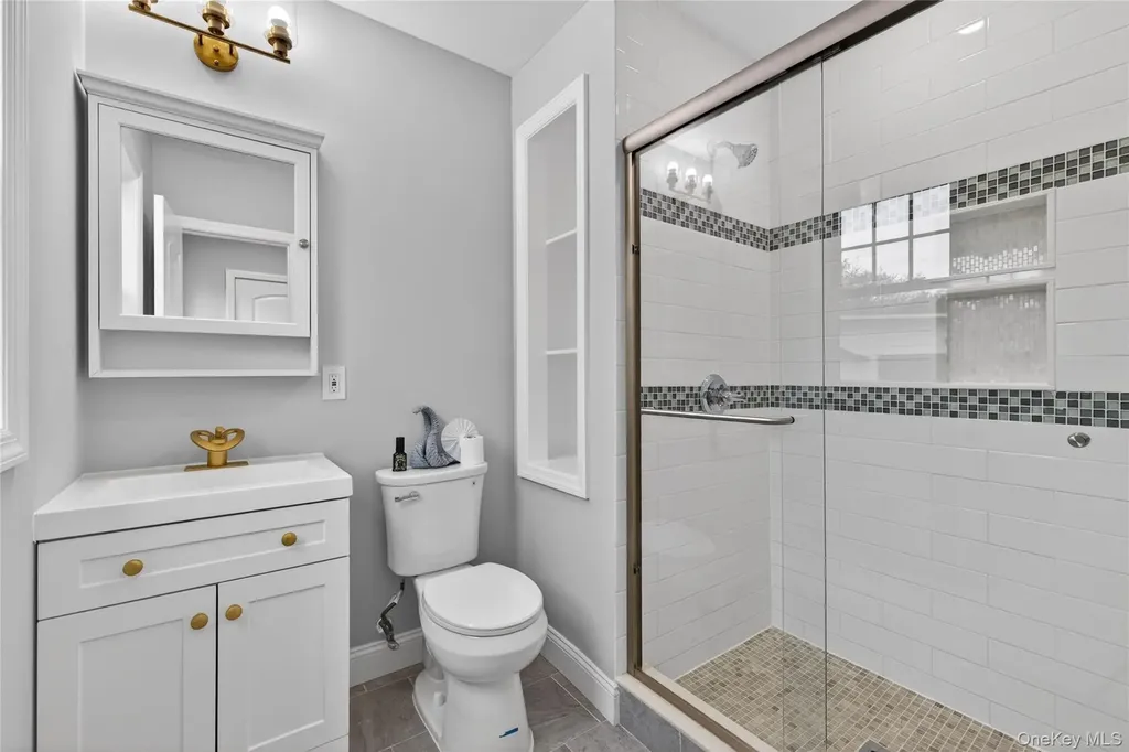 43 Robert Street Patchogue NY 11772
