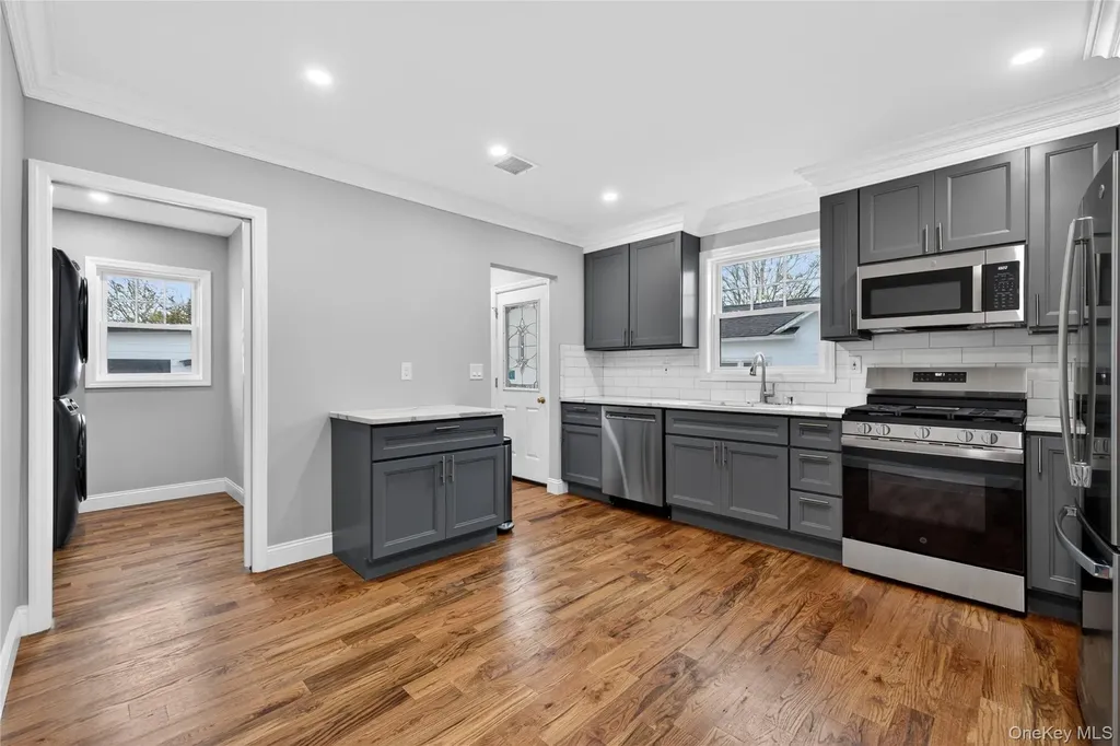 43 Robert Street Patchogue NY 11772