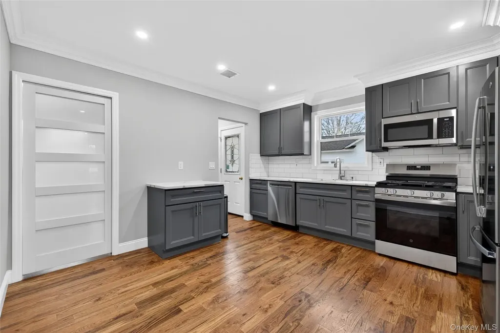 43 Robert Street Patchogue NY 11772
