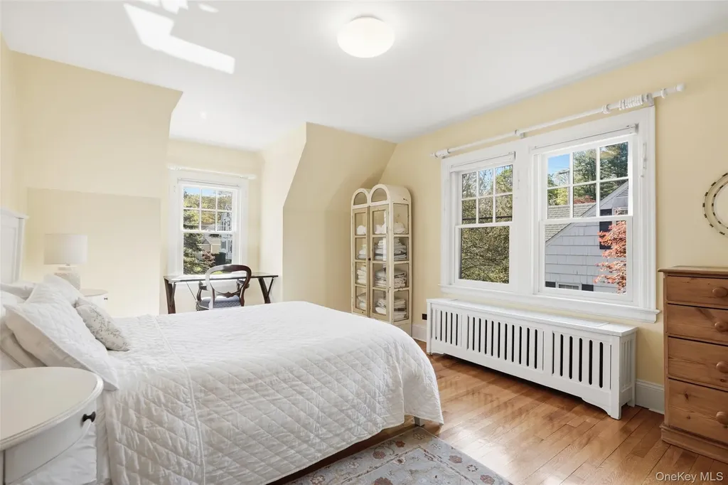 82 Crescent Terrace Bedford Hills NY 10507