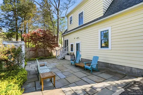 82 Crescent Terrace Bedford Hills NY 10507