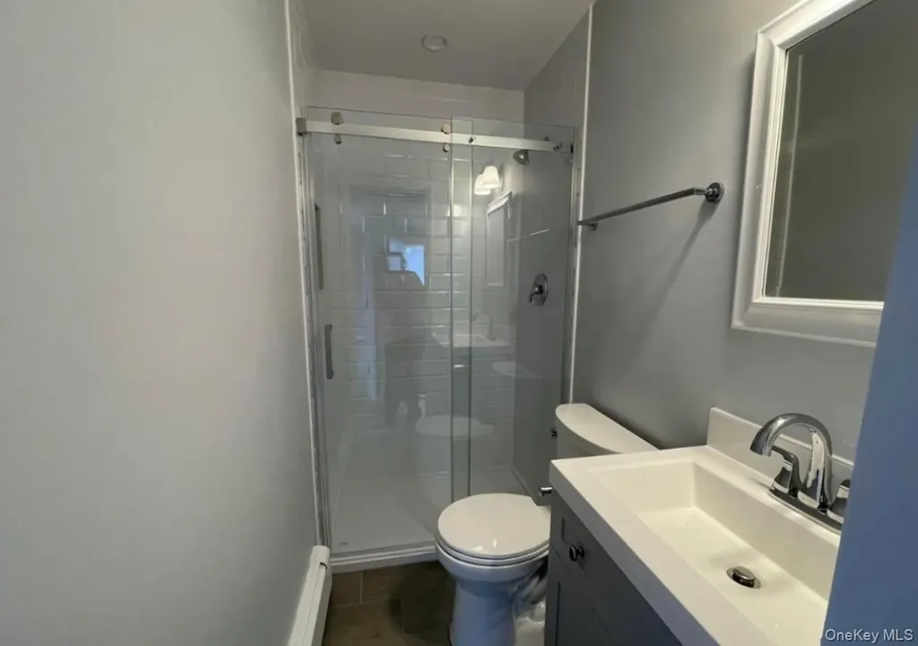 512 E Penn Street Long Beach NY 11561