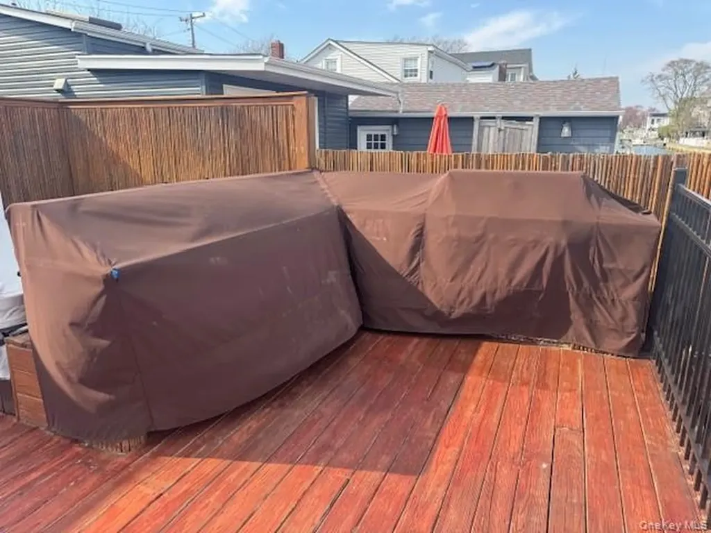 75 S Bay Drive Babylon NY 11702