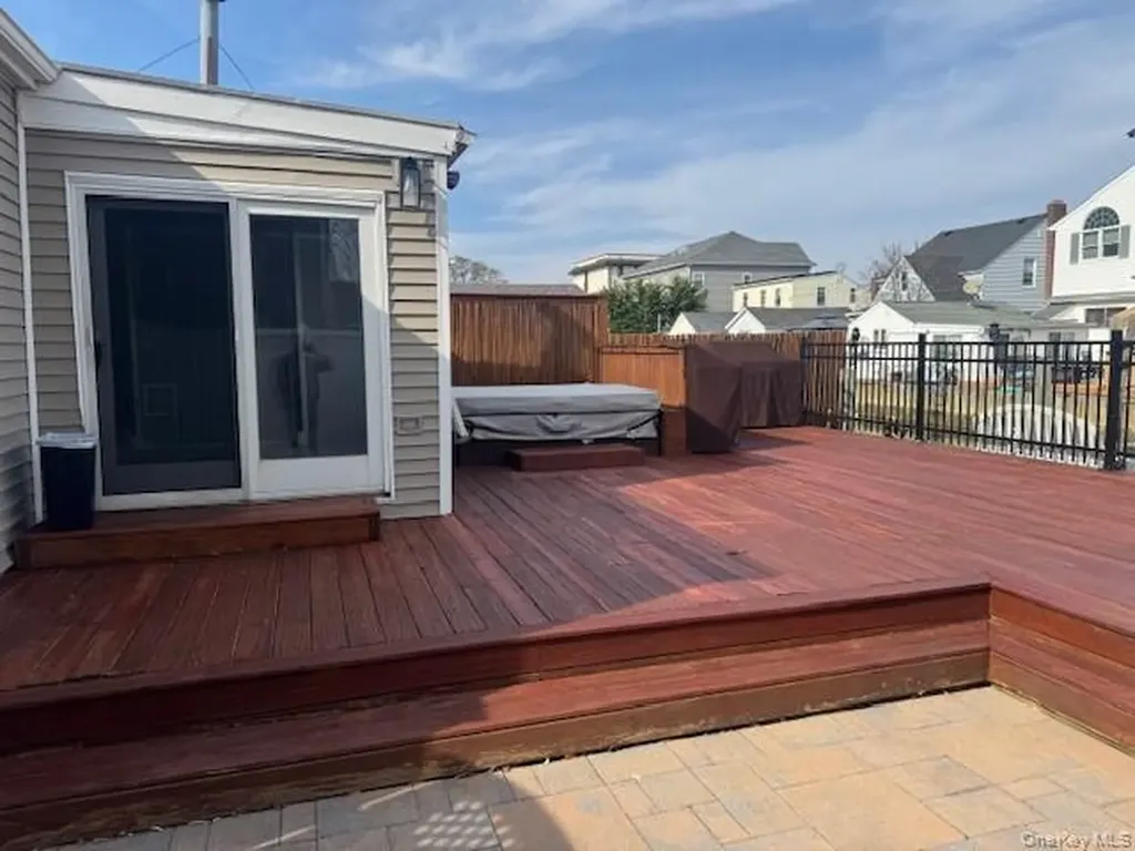 75 S Bay Drive Babylon NY 11702