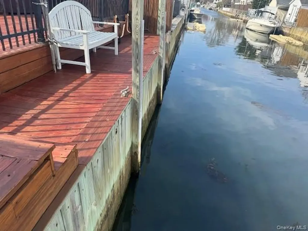 75 S Bay Drive Babylon NY 11702