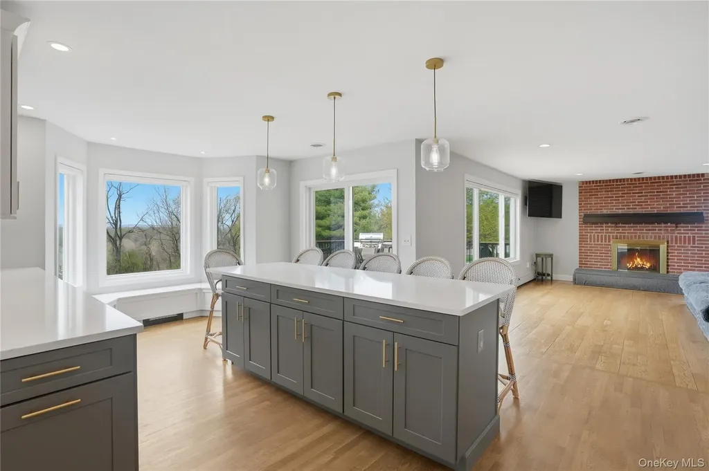 15 Almond Tree Lane Warwick NY 10990