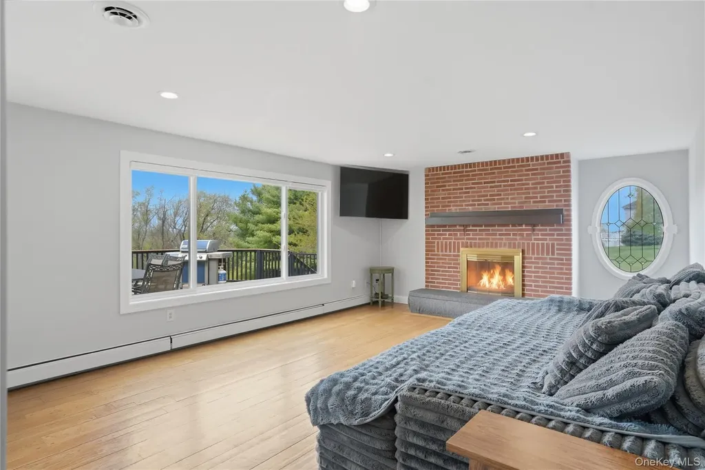 15 Almond Tree Lane Warwick NY 10990