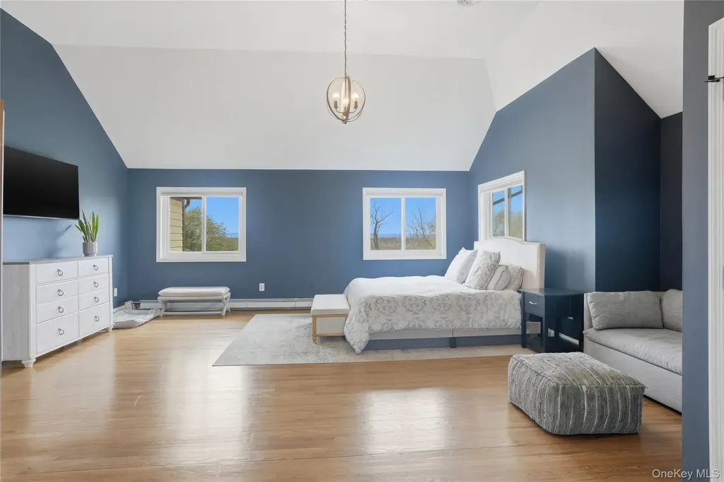 15 Almond Tree Lane Warwick NY 10990