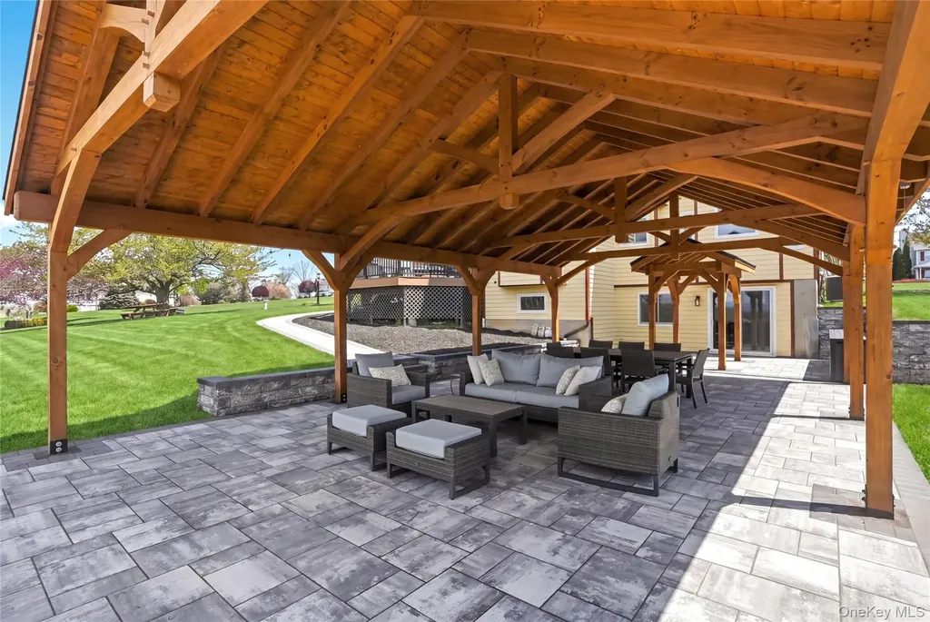 15 Almond Tree Lane Warwick NY 10990