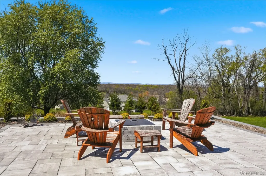 15 Almond Tree Lane Warwick NY 10990