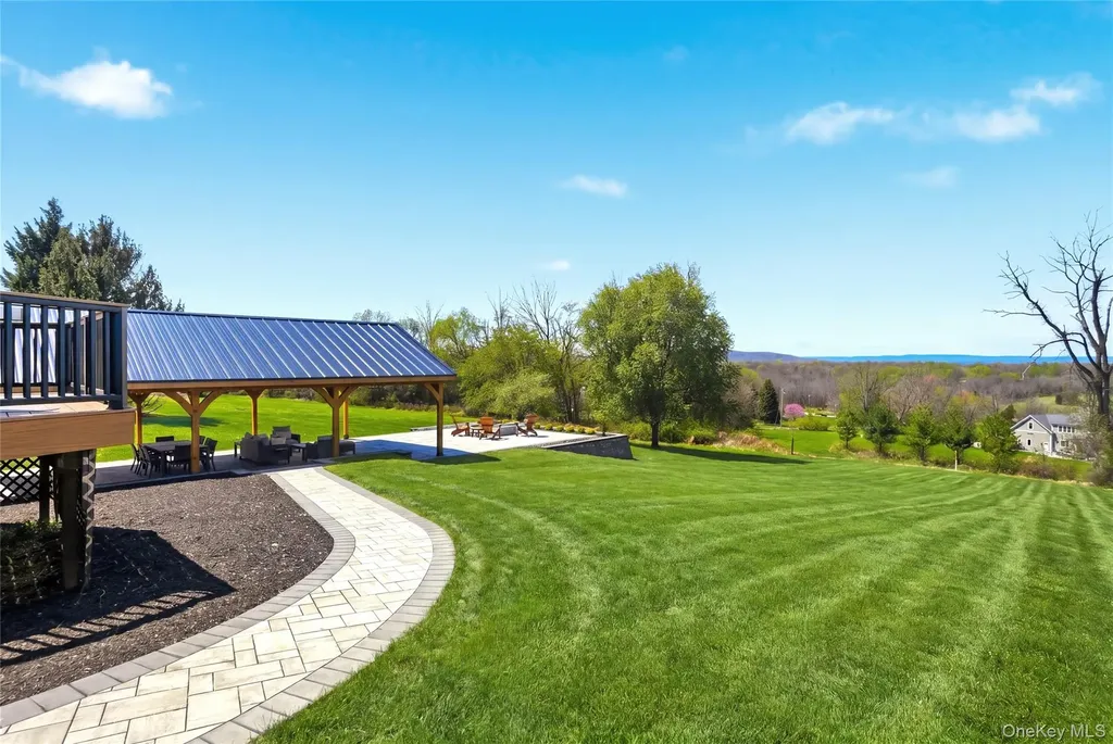15 Almond Tree Lane Warwick NY 10990